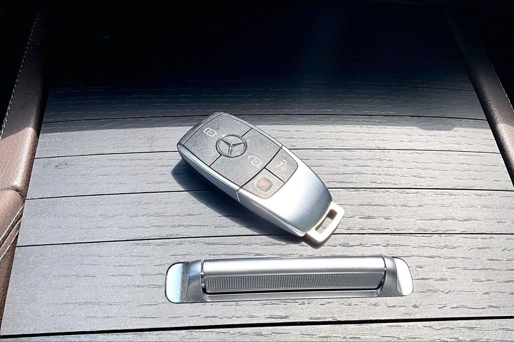 Certified Used 2023 White Mercedes-Benz GLS 450 image 10