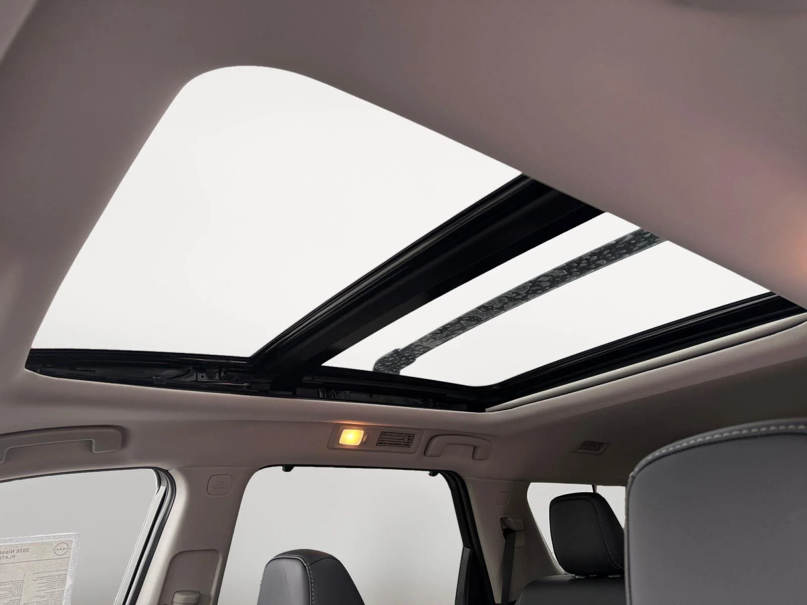 New 2026 Everest White Pearl Tricoat Nissan Platinum image 18