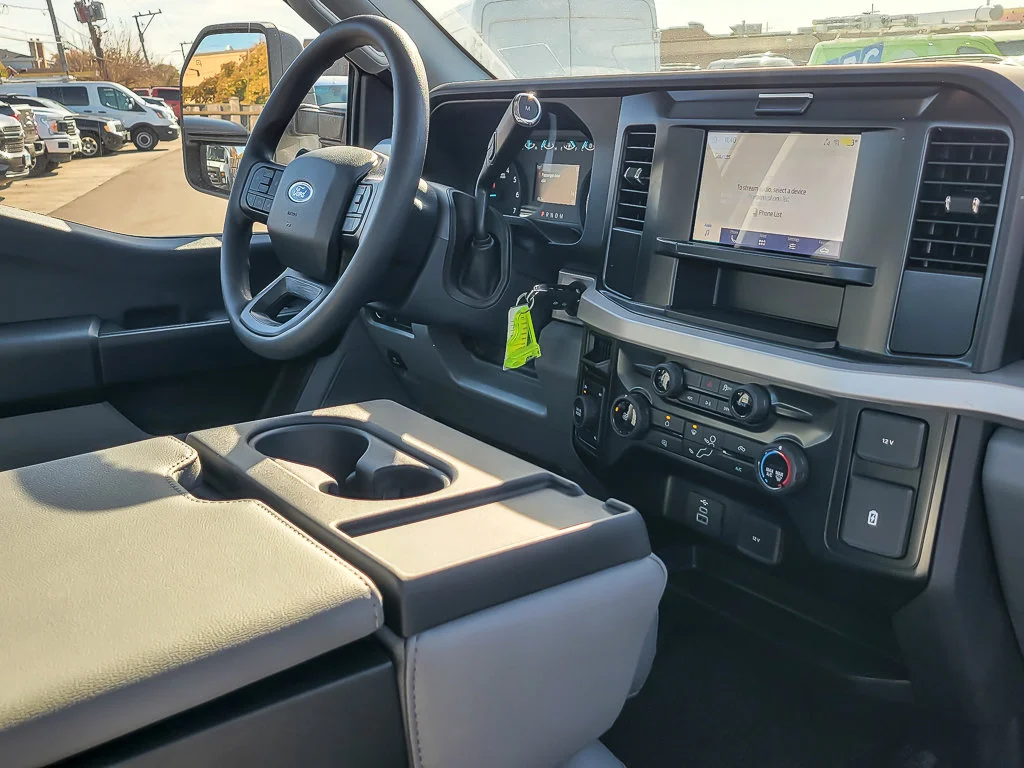 New 2026 Oxford White Ford XL image 19