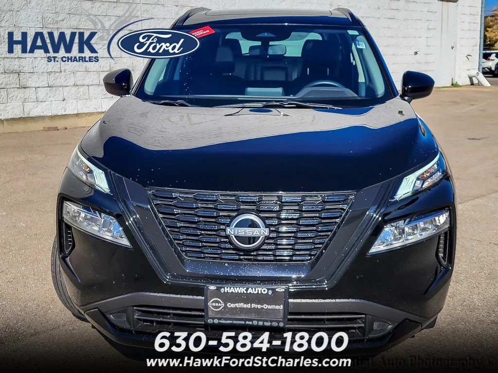 Used 2023 Black Nissan SV image 3