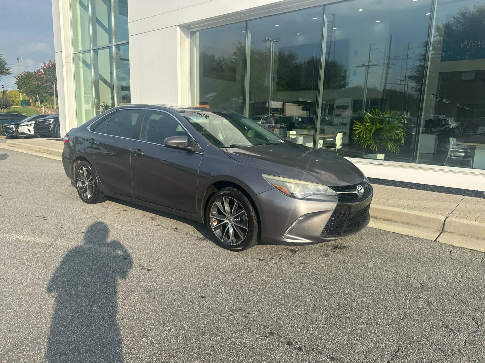 Used 2016 Toyota Camry XSE with VIN 4T1BK1FK0GU030650 for sale in Kennesaw, GA