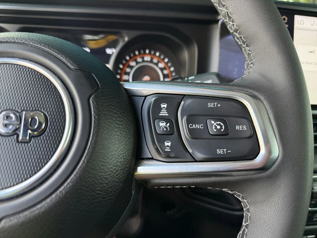 Used 2026 Gray Jeep Sahara image 25