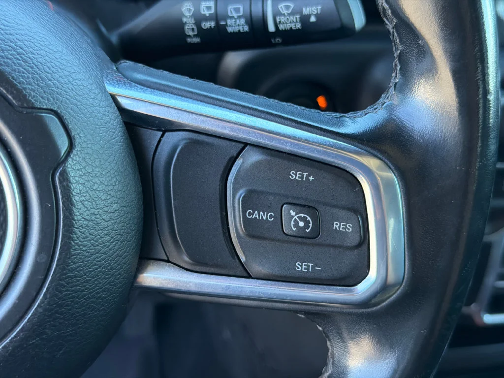 Used 2020 Black Jeep Unlimited Sahara Altitude image 26