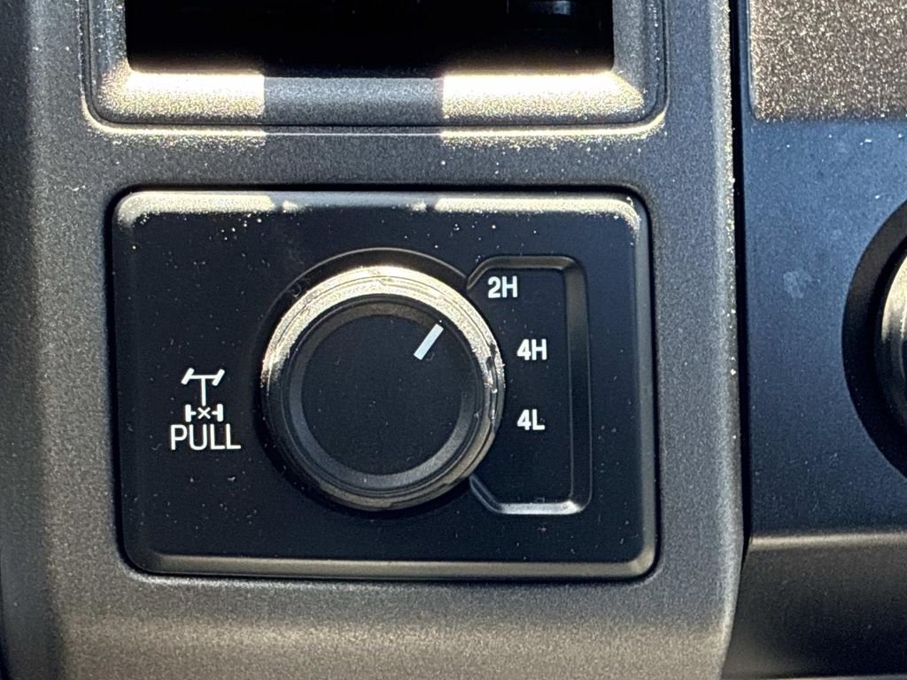 Used 2022 White Ford XL image 26