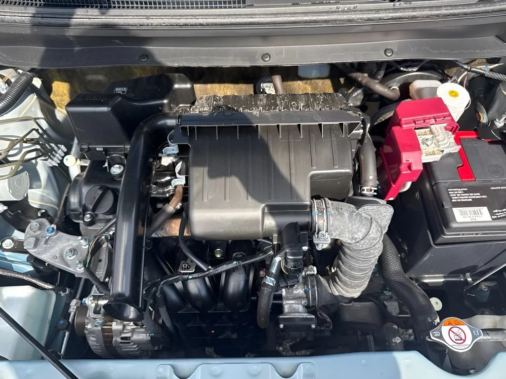 Used 2024  Mitsubishi ES image 25