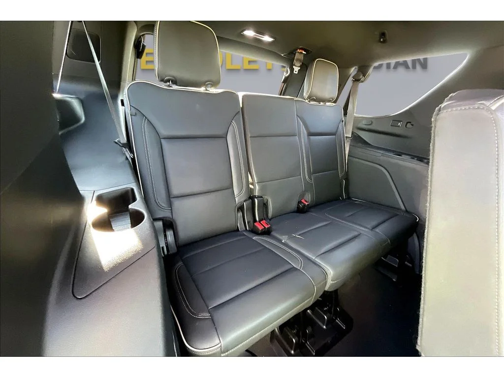 Used 2024 Sterling Metallic GMC SLT image 20