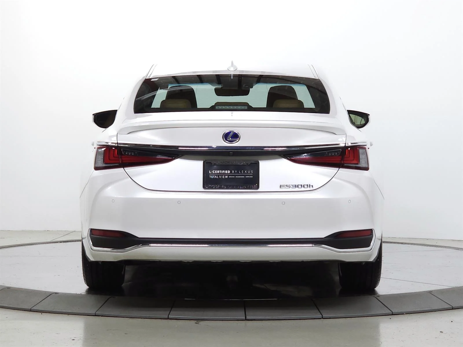 Certified Used 2020 White Lexus Luxury image 6