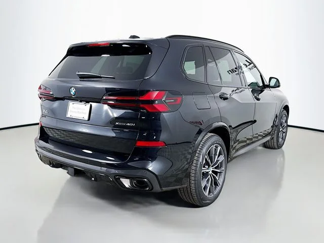 Used 2026 Black BMW xDrive40i image 7