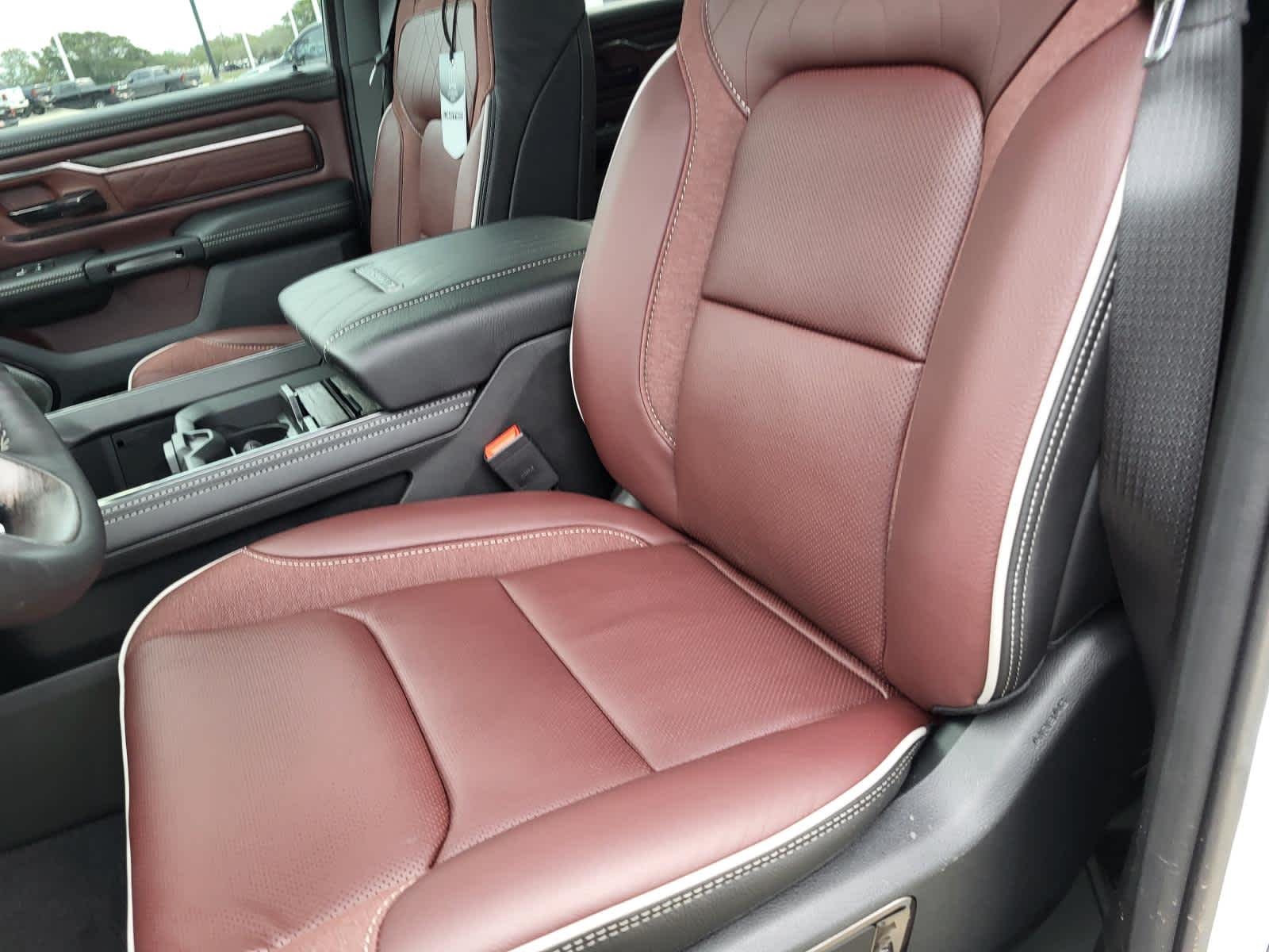 2026 RAM 1500 Limited - Photo 15
