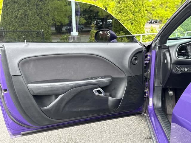 Used 2019 Plum Crazy Pearlcoat Dodge SXT image 14