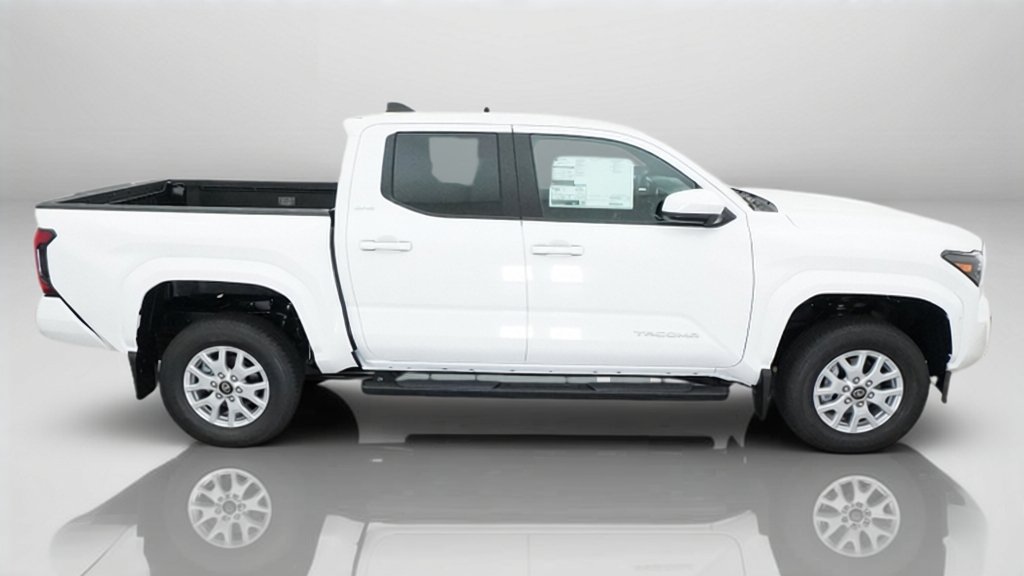 New 2026 Ice Cap Toyota SR5 image 7