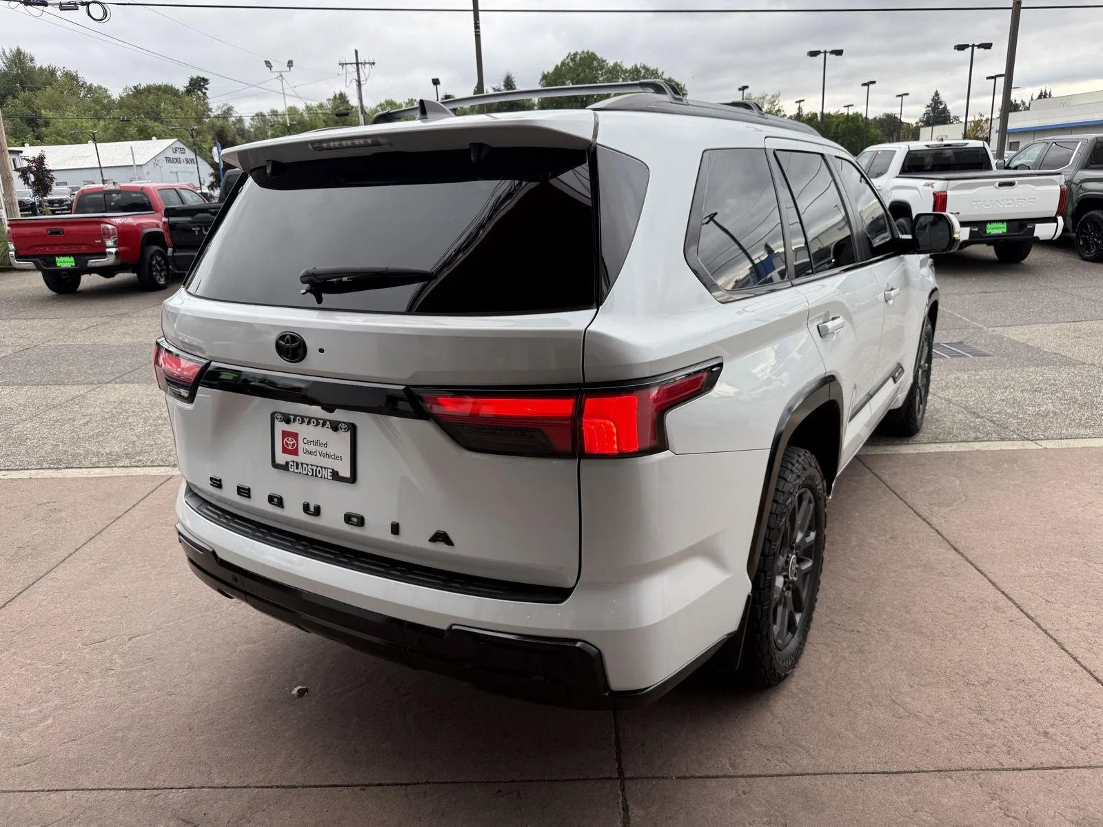 Used 2024 Wind Chill Pearl Toyota Platinum image 8