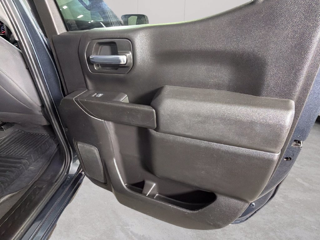 Certified Used 2021 SHADOW GRAY METALLIC Chevrolet Custom image 30