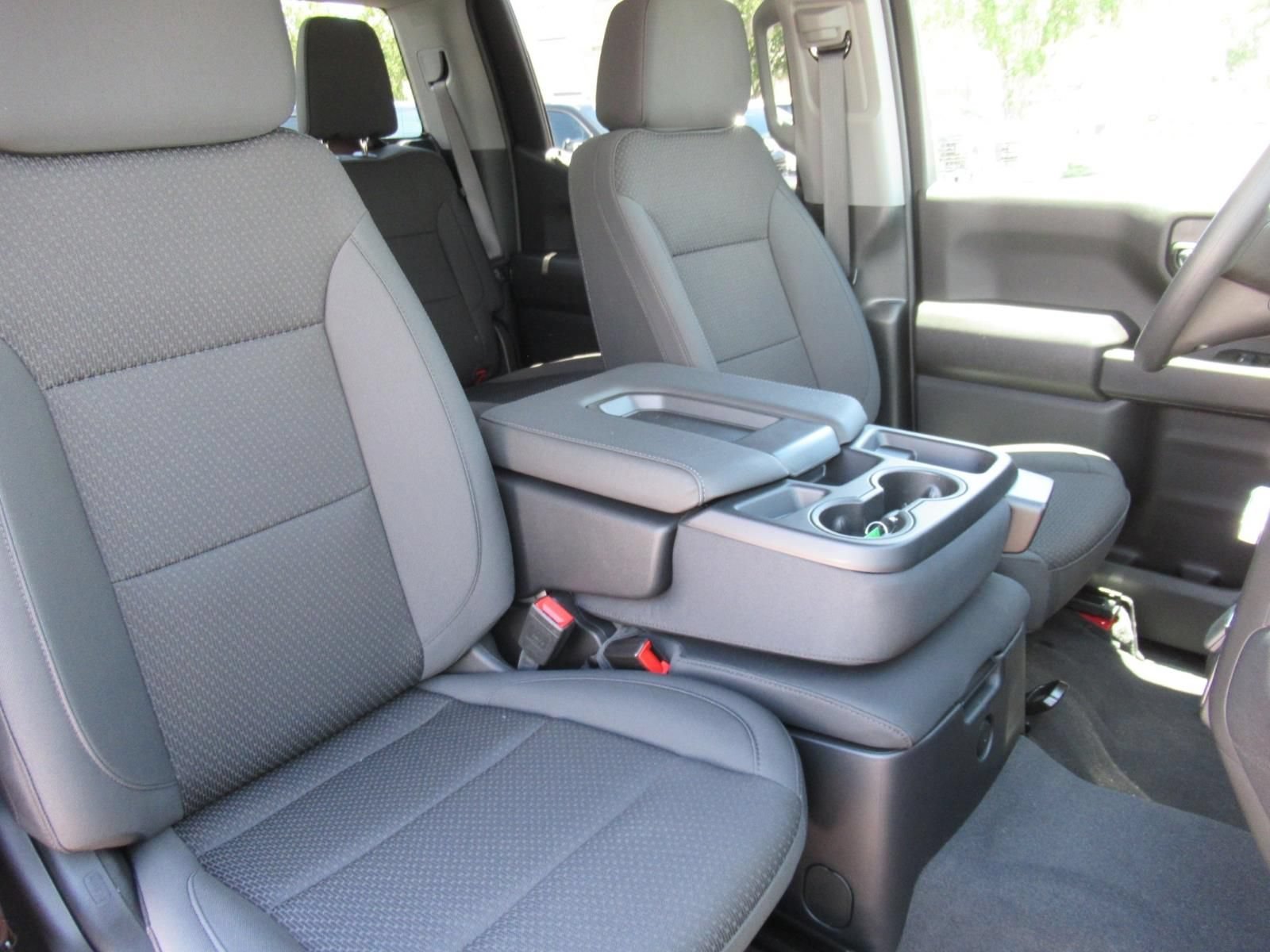 2026 GMC Sierra 1500 Pro - Photo 9