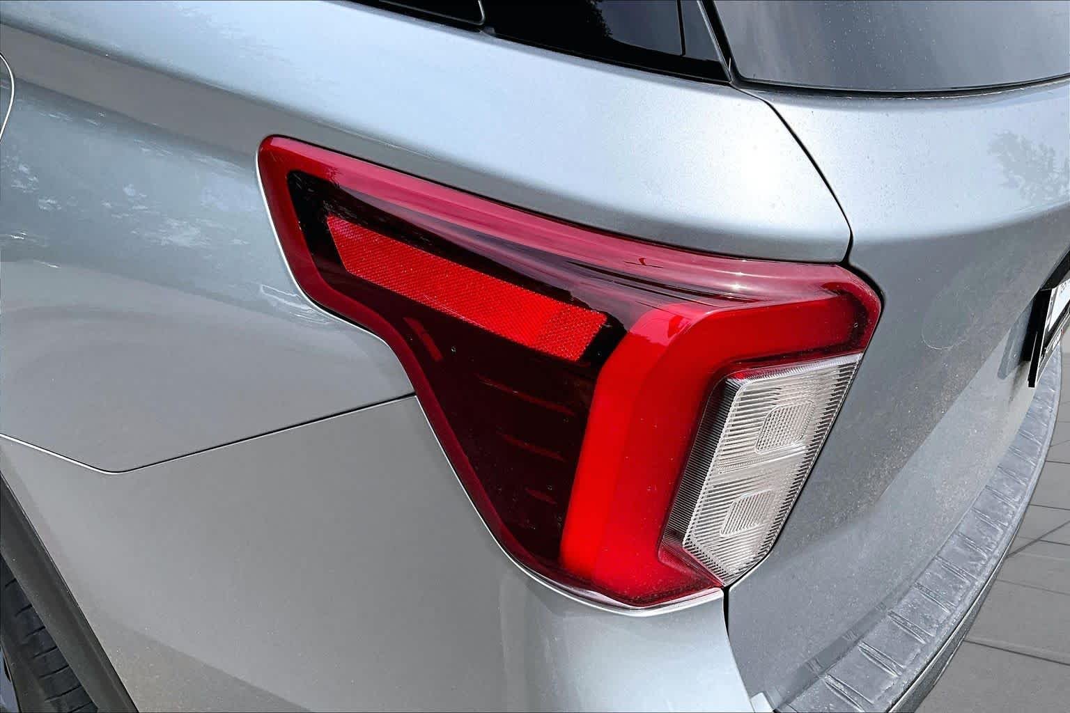 Used 2023 Iconic Silver Ford ST image 28