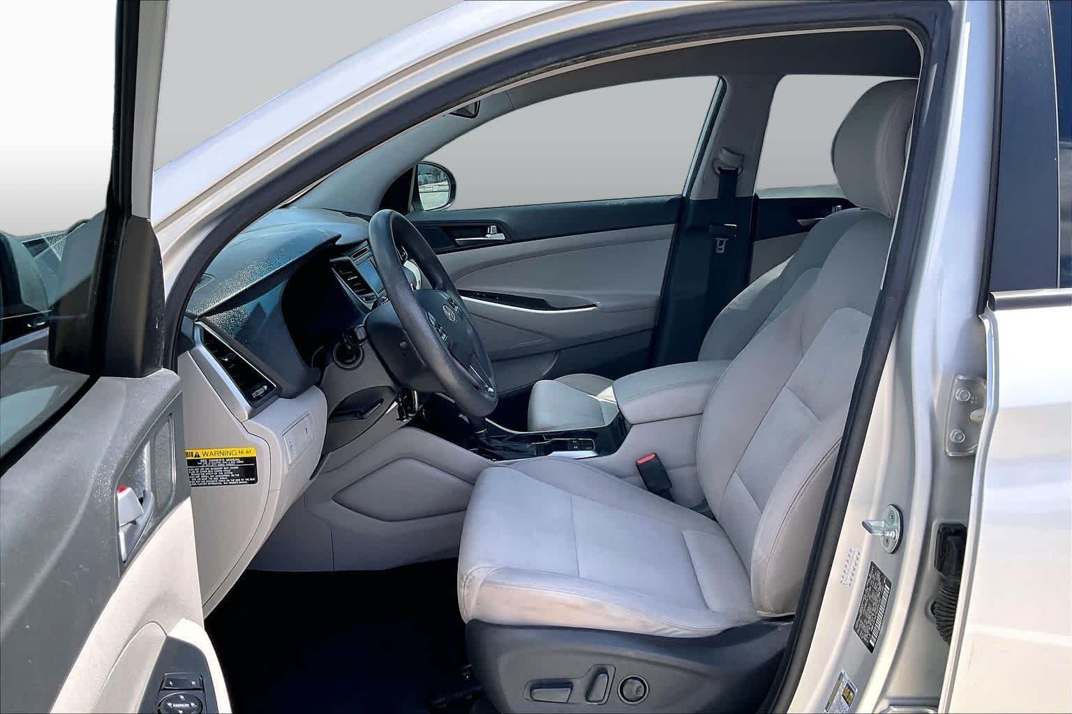 Pre-Owned 2016 Hyundai Tucson SE