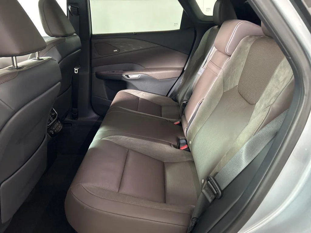 Used 2025 Iridium Lexus 350 Luxury image 18