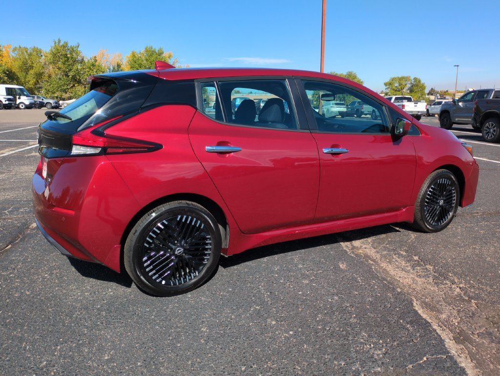 Used 2025 Scarlet Ember Nissan SV PLUS image 5