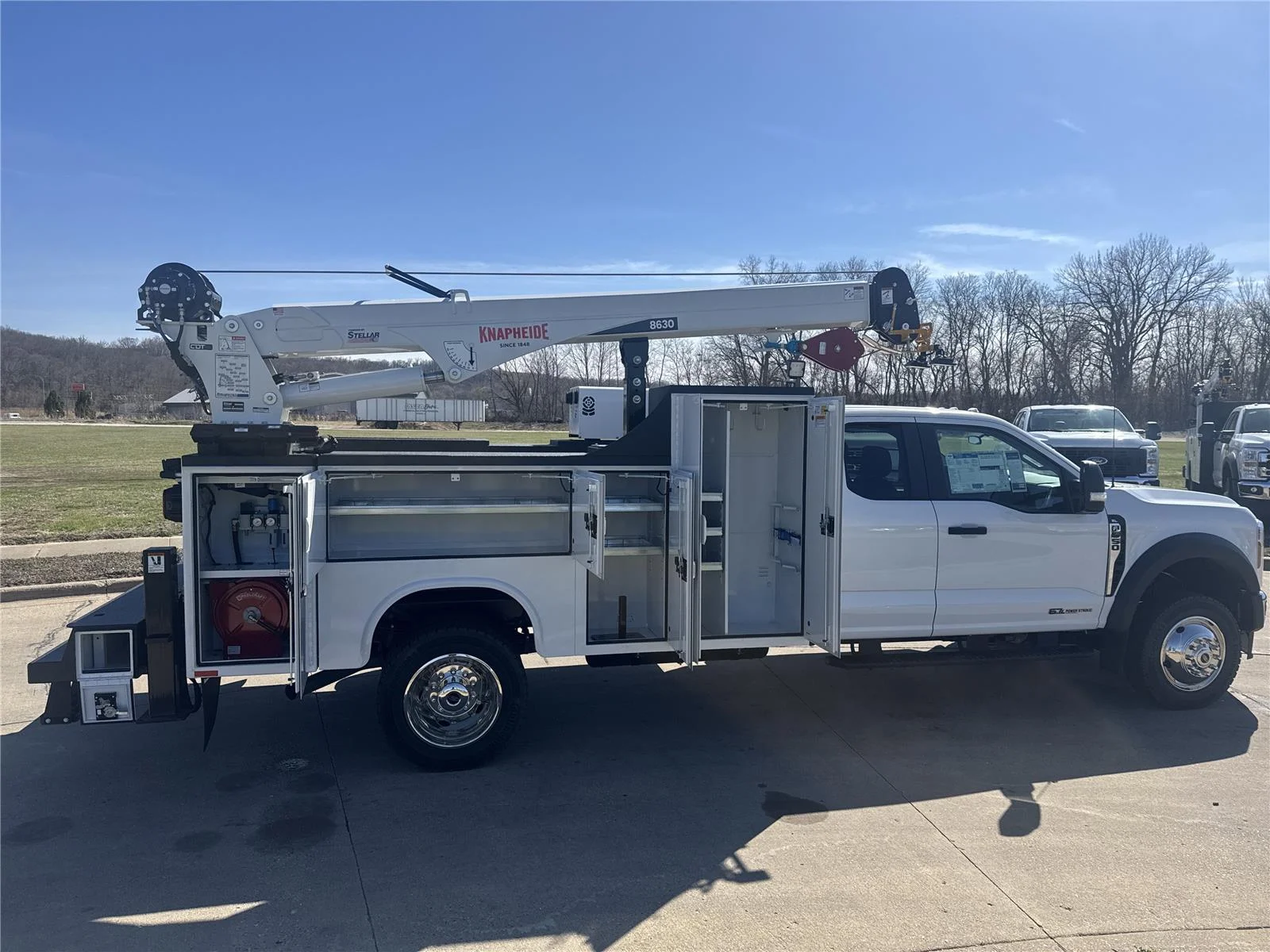 New 2026 Oxford White Ford XL image 2