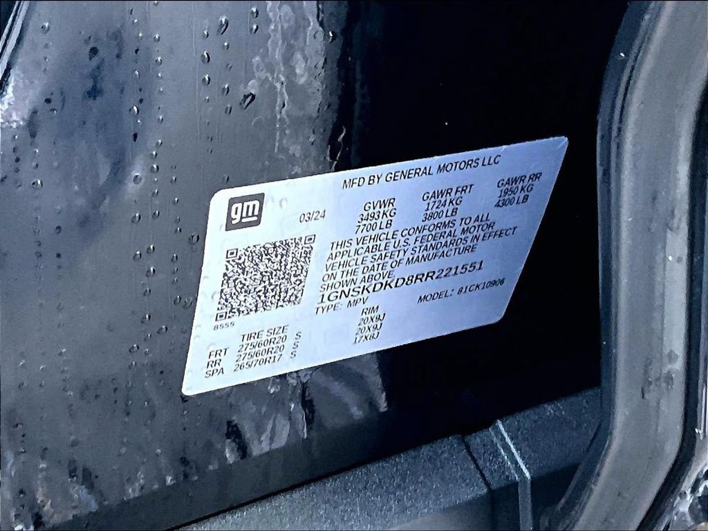 Used 2024 Black Chevrolet Z71 image 34