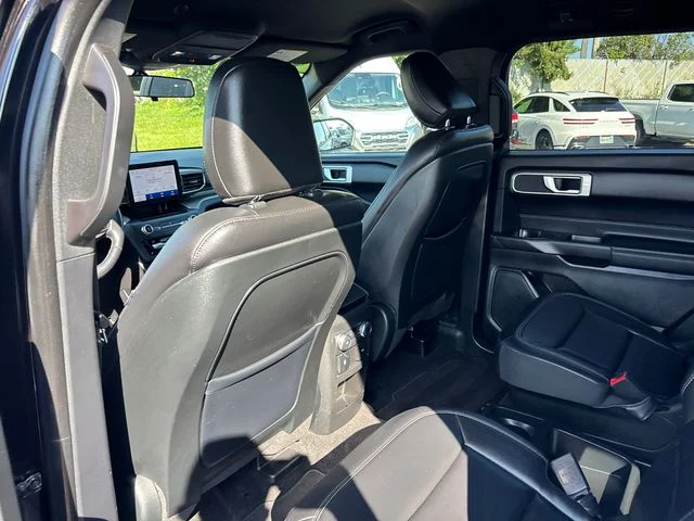 Used 2020 Black Ford XLT image 9