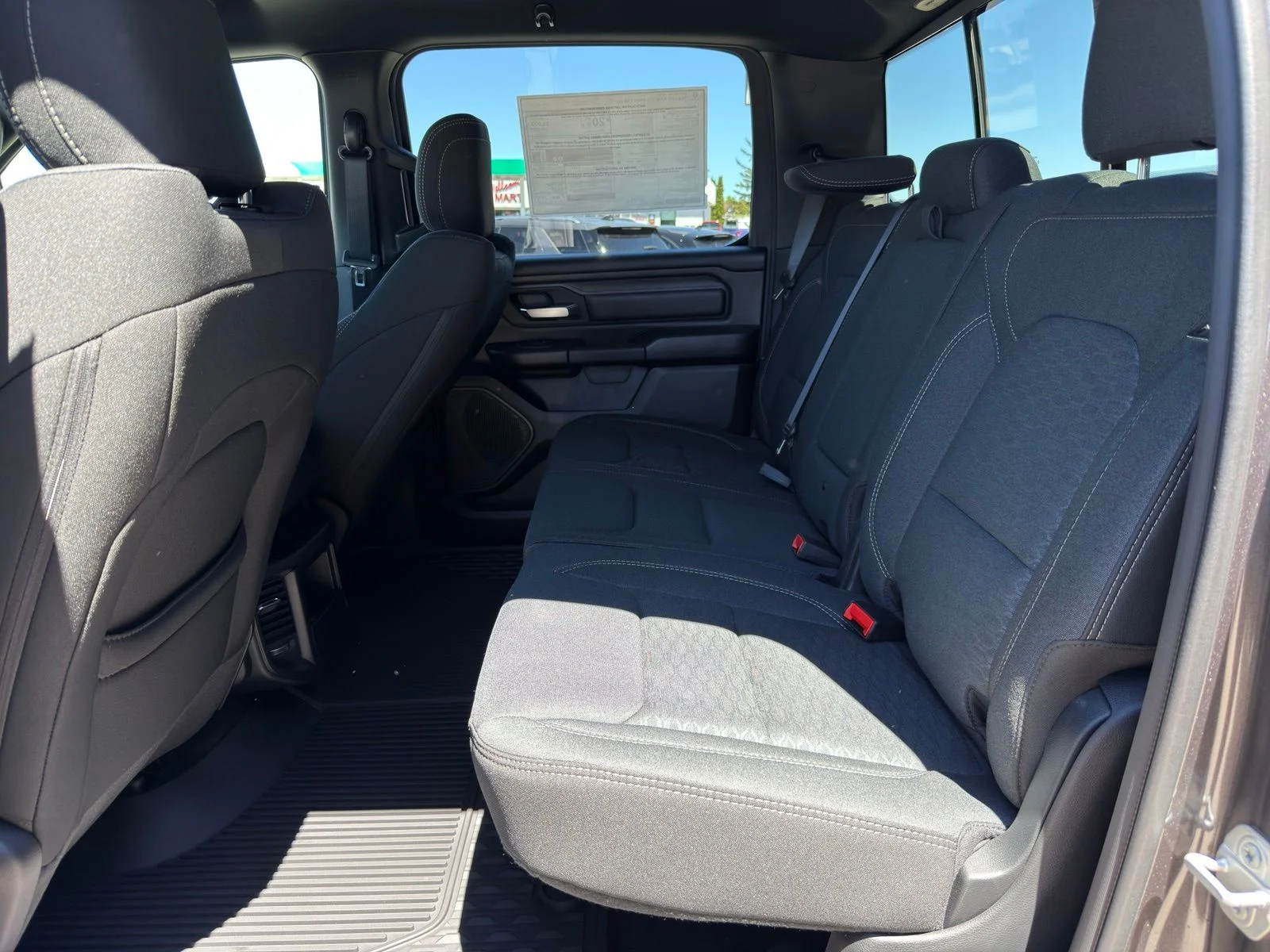 New 2026 Granite Crystal Metallic Clear-Coat Exterior Paint RAM Warlock image 30