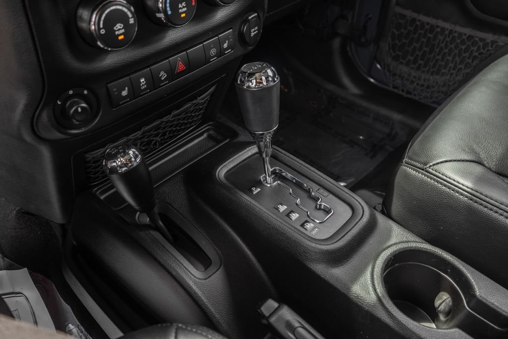 Used 2017 Black Jeep Unlimited Sahara image 20