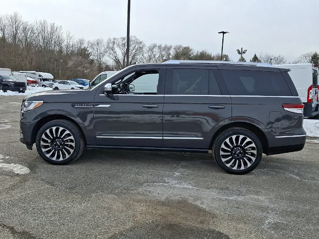 Used 2023 Gray Lincoln Black Label image 7
