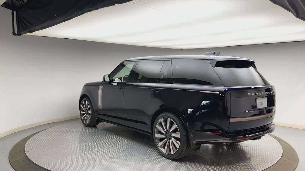 New 2026  Land Rover SV image 4