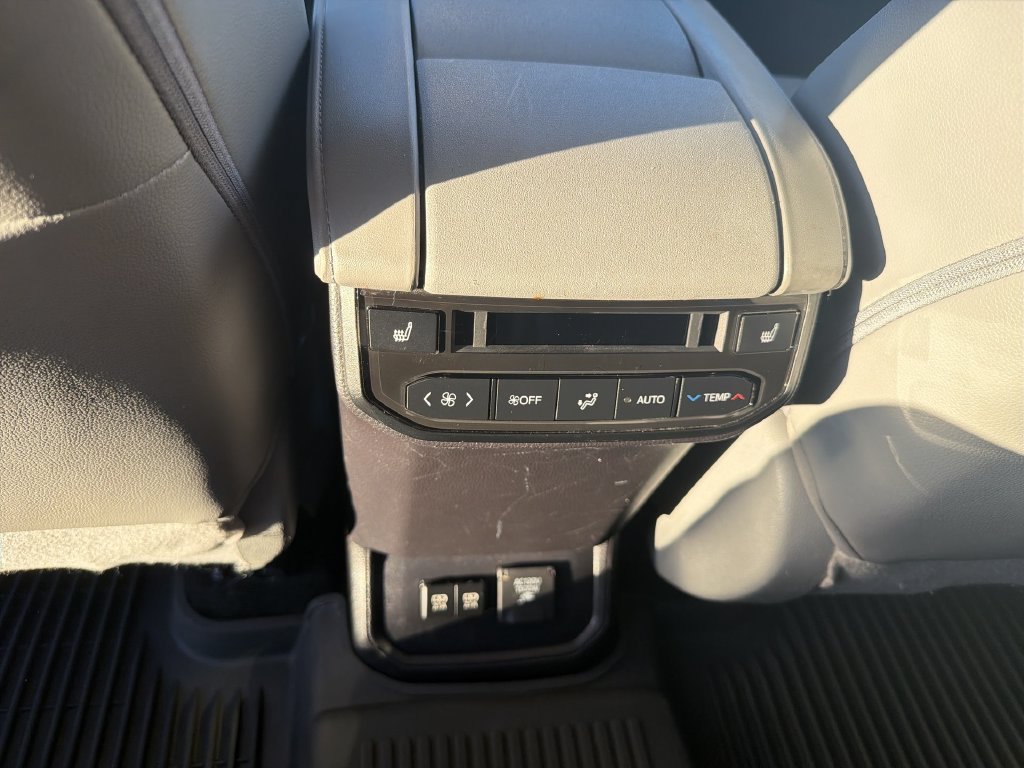 2021 Toyota Highlander Platinum - Photo 23