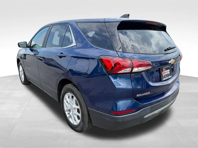 Used 2022 Blue Chevrolet LT image 5