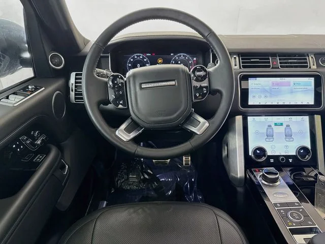 Used 2022 Santorini Black Metallic Land Rover Westminster image 25