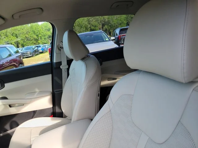 New 2026 Wolf Gray Kia S image 13