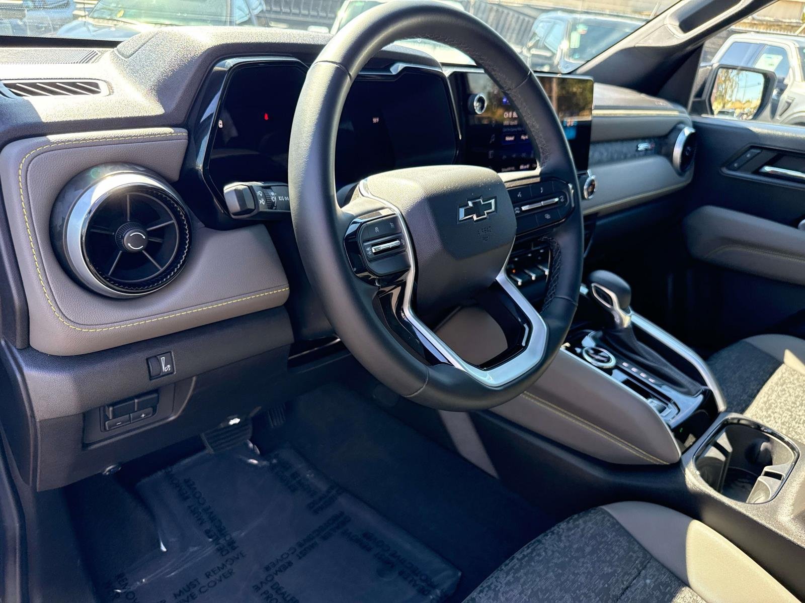 Used 2024 Black Chevrolet ZR2 image 27