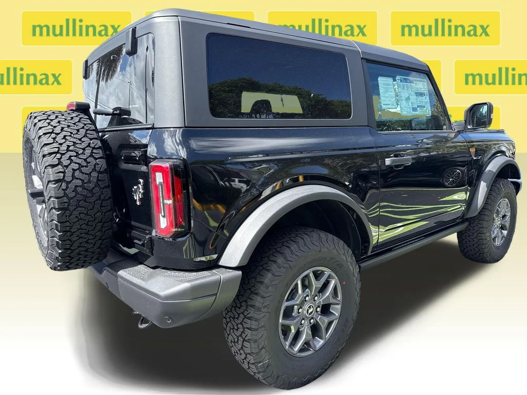New 2025 Black Ford Badlands image 15