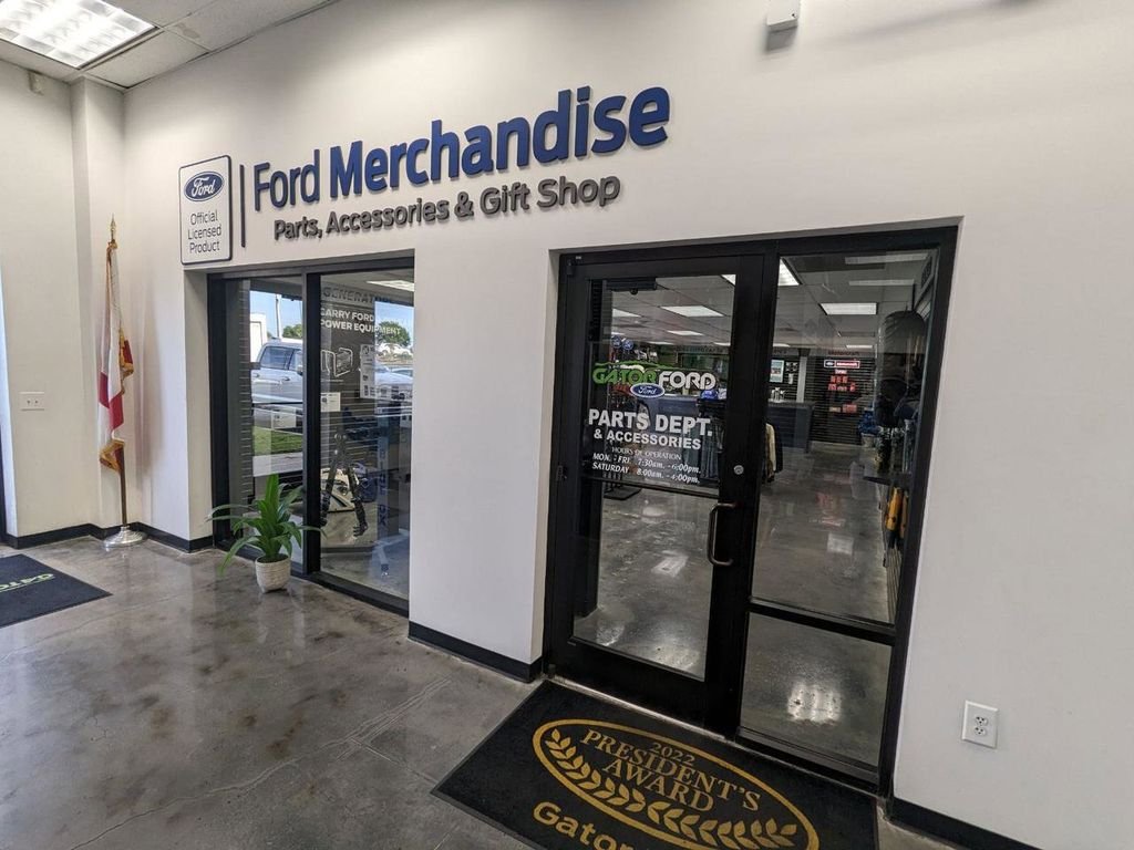 2025 Ford F-150 Lariat - Photo 32