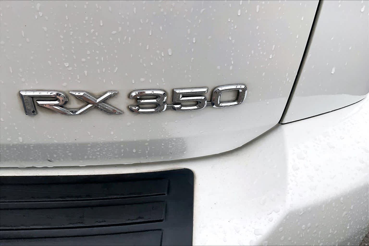 Used 2008 Crystal White Lexus  image 9