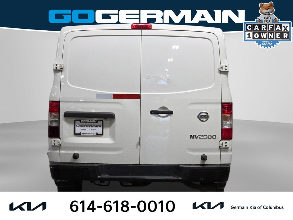 Used 2020 White Nissan S image 9