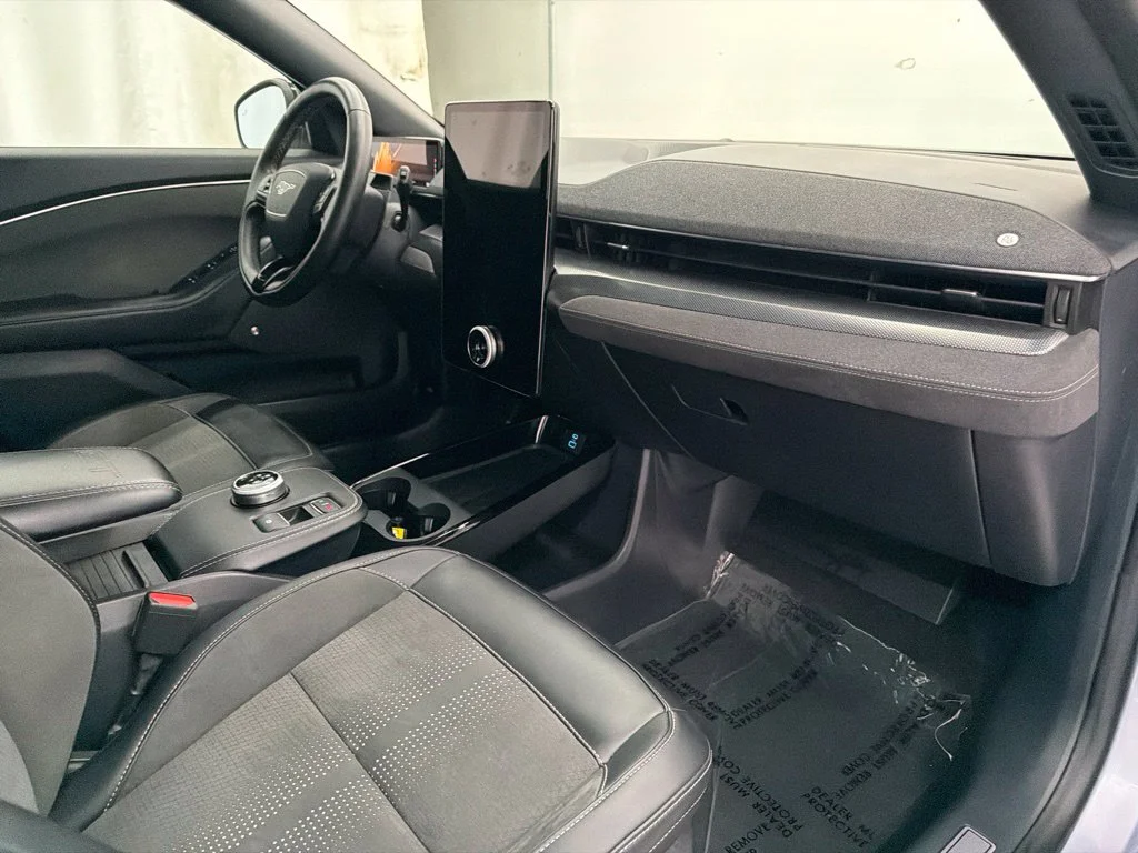 Used 2022 Blue Ford GT image 31