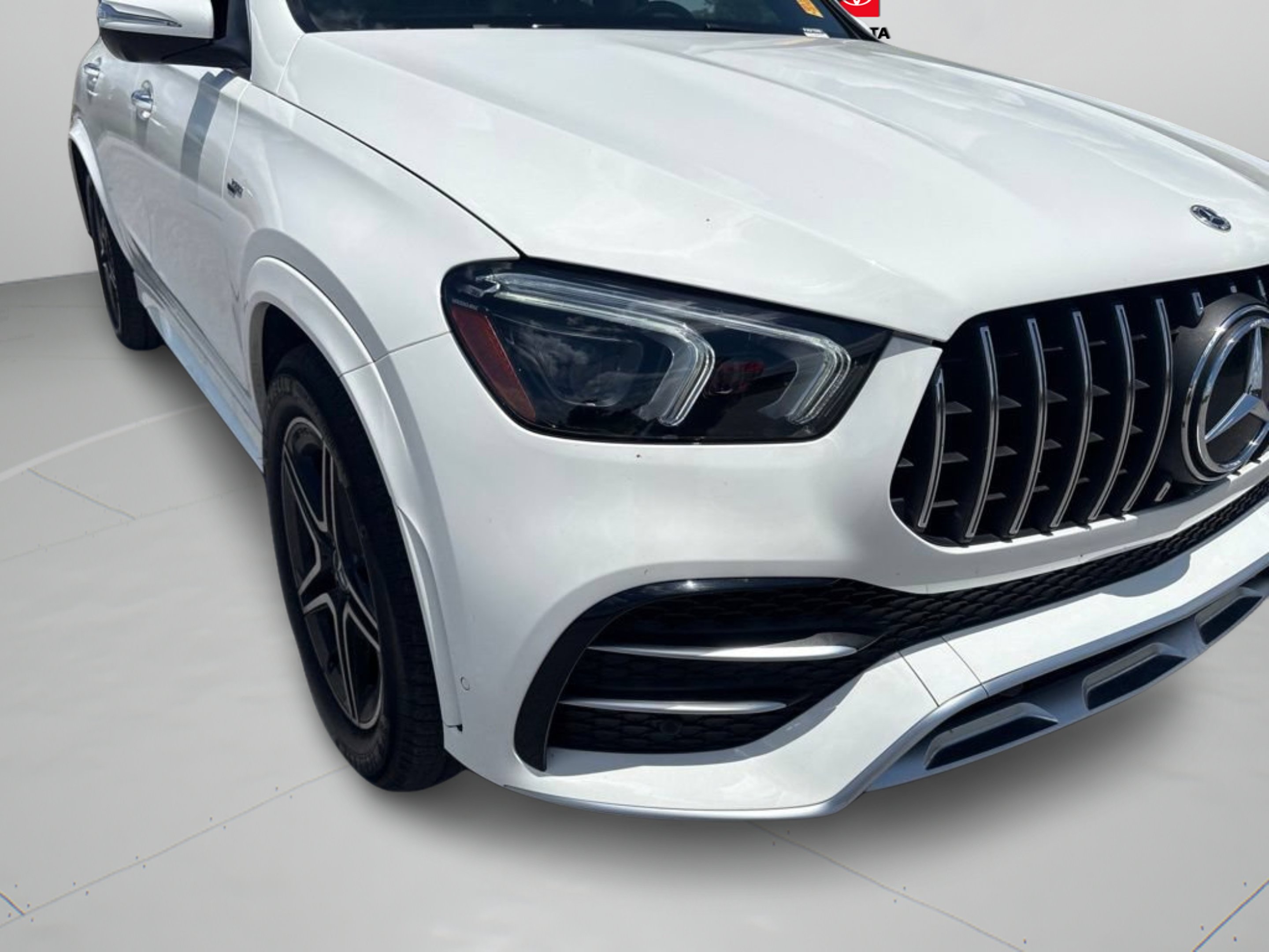 Used 2023 Polar White Mercedes-Benz AMG® GLE 53 image 32