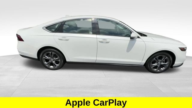 Used 2023  Honda EX image 7
