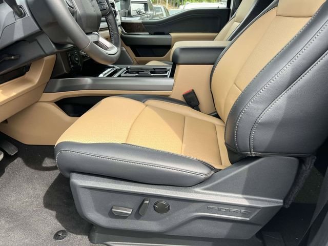 New 2026 Star White Metallic Tri-Coat Ford Lariat image 9