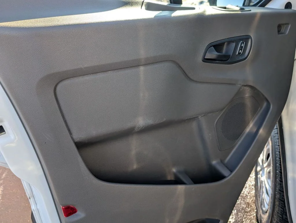 Used 2022 White Ford XLT image 25