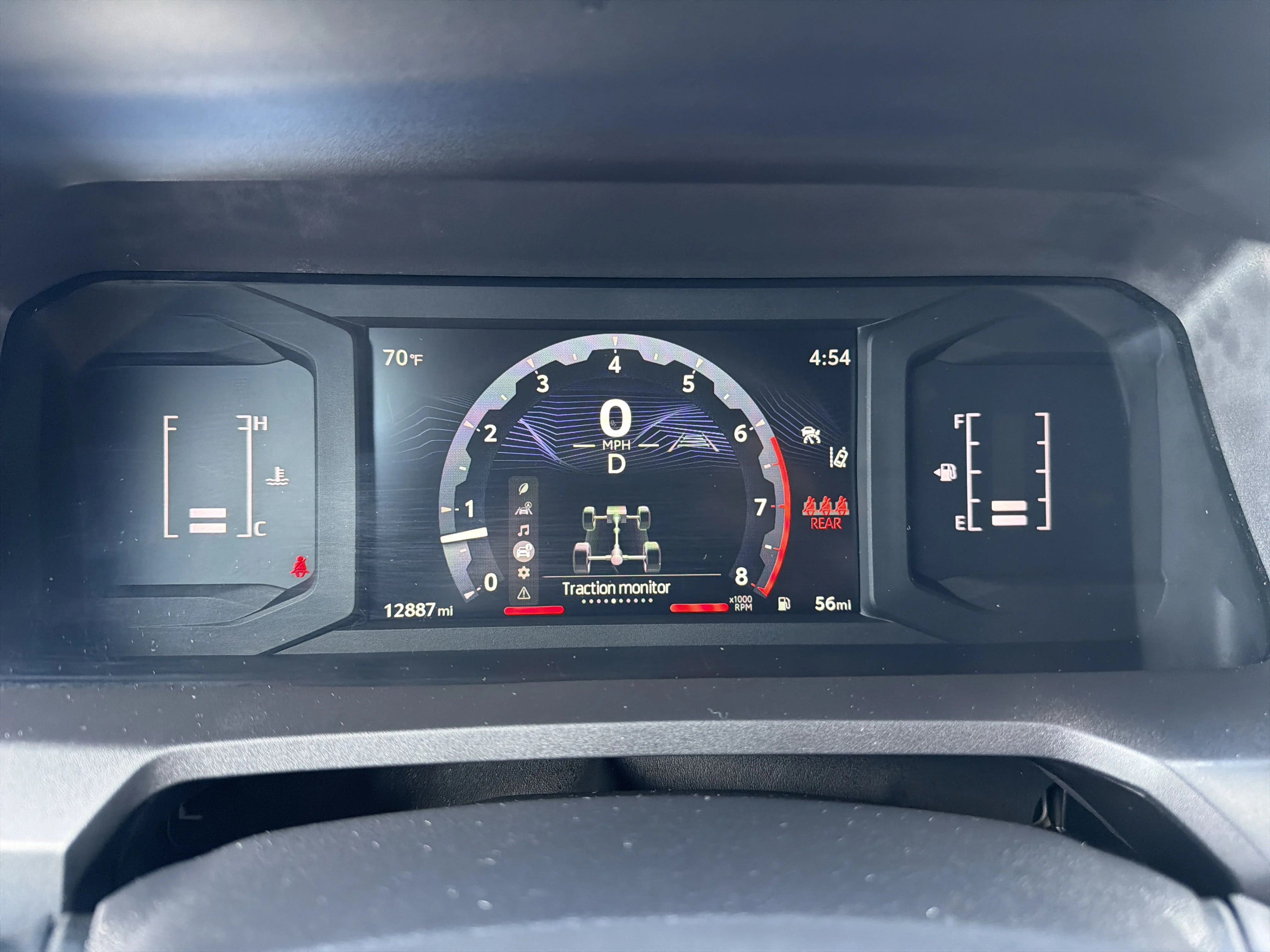2025 Toyota Tacoma SR5 - Photo 15