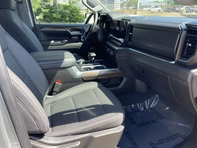 2024 Chevrolet Silverado 1500 RST - Photo 17