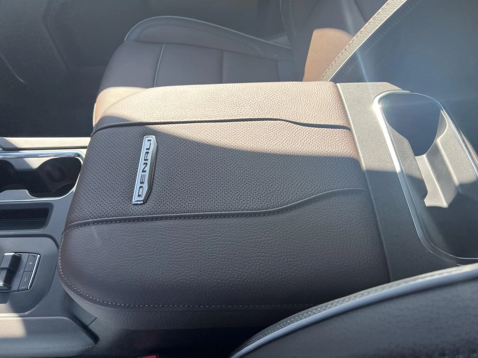 2026 GMC Sierra 3500HD Denali - Photo 27