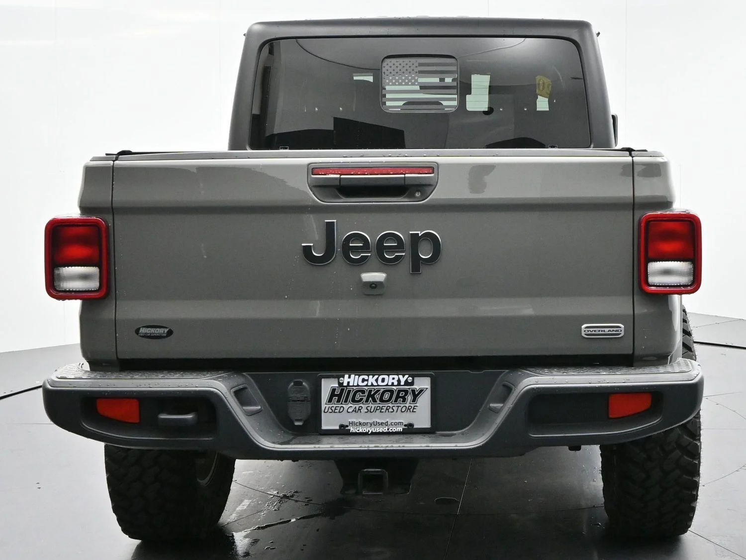 Used 2022 Sting-Gray Clearcoat Jeep Overland image 6