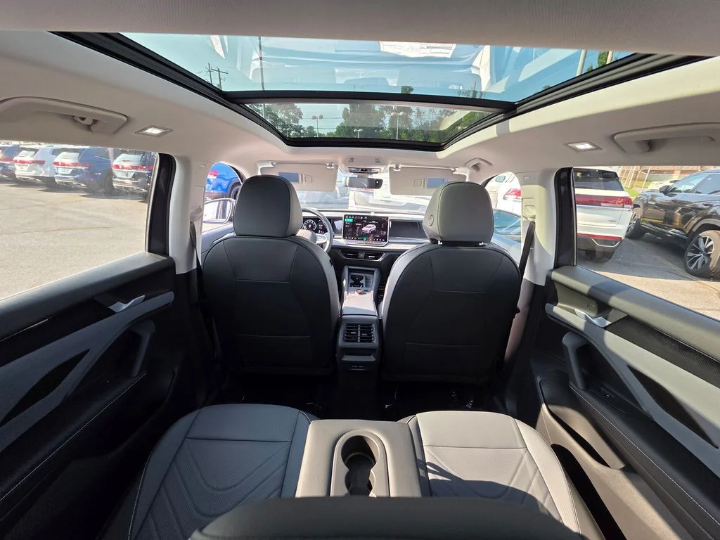 2026 Volkswagen Tiguan SE - Photo 33