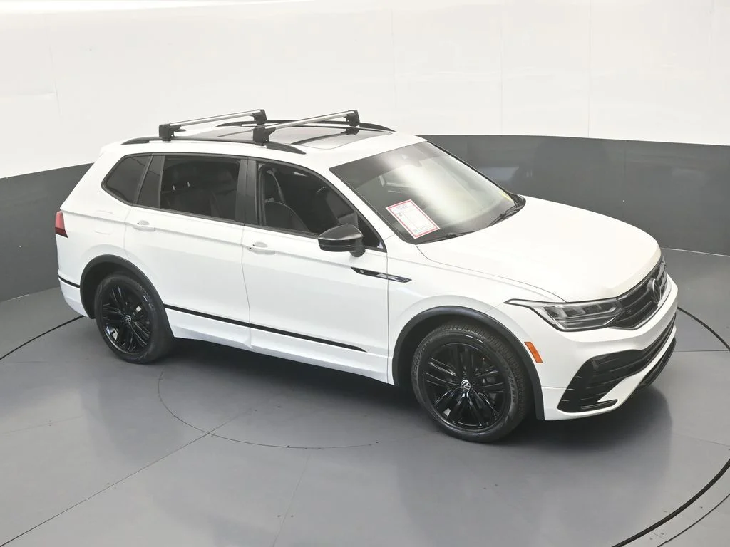 Used 2022 Oryx White Pearl Volkswagen 2.0T SE R-Line Black image 50