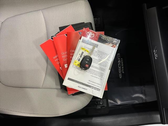 Certified Used 2022 Wind Chill Pearl Toyota L image 42